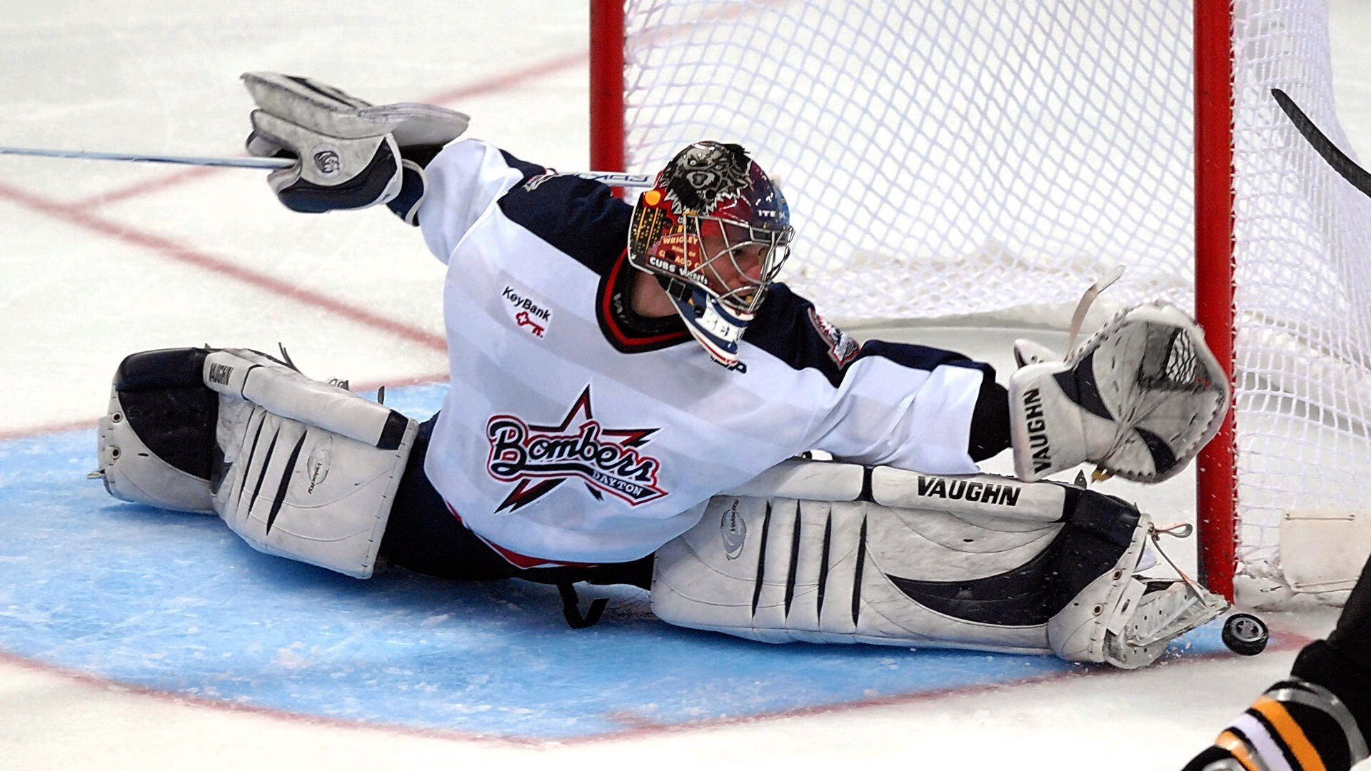 _篮网团队配合天衣无缝，稳占联盟龙头位置_，篮网阵容强大